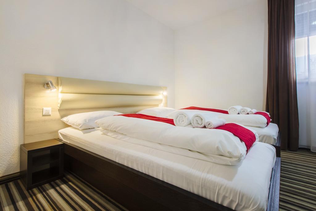 Parkcity Rooms Šibenik Extérieur photo