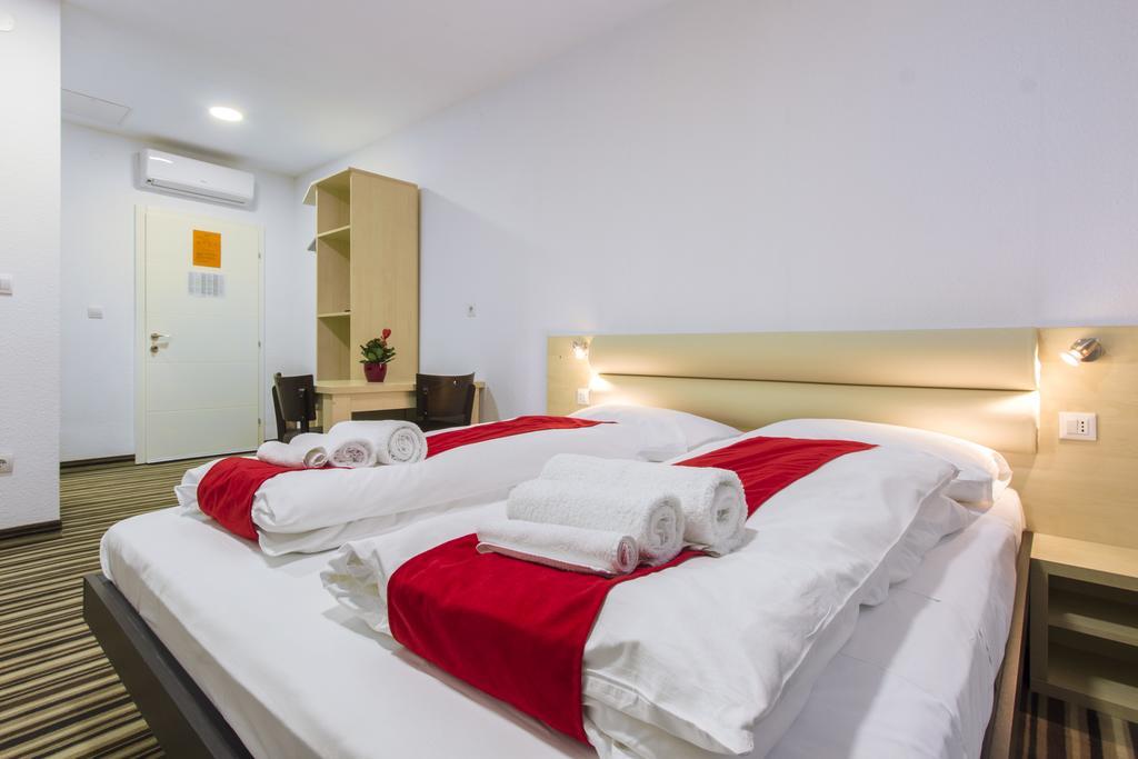 Parkcity Rooms Šibenik Extérieur photo