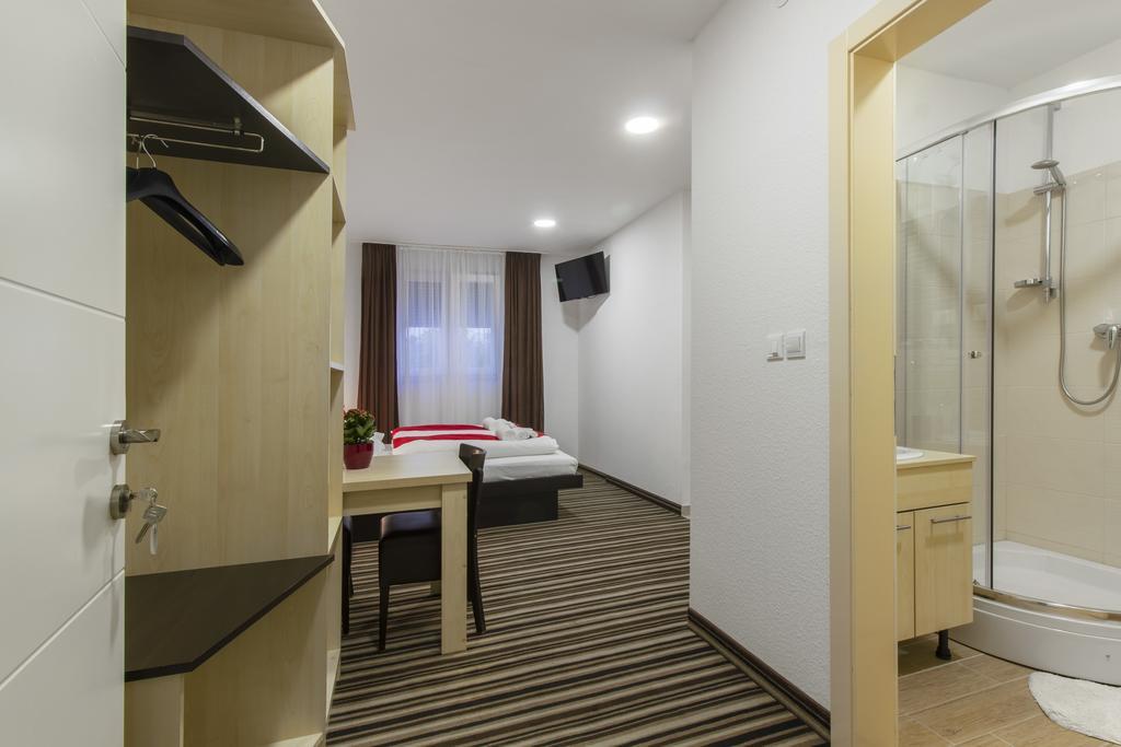 Parkcity Rooms Šibenik Extérieur photo