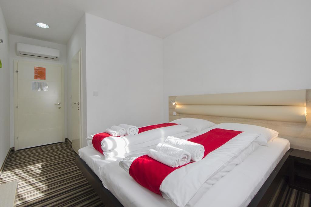Parkcity Rooms Šibenik Extérieur photo