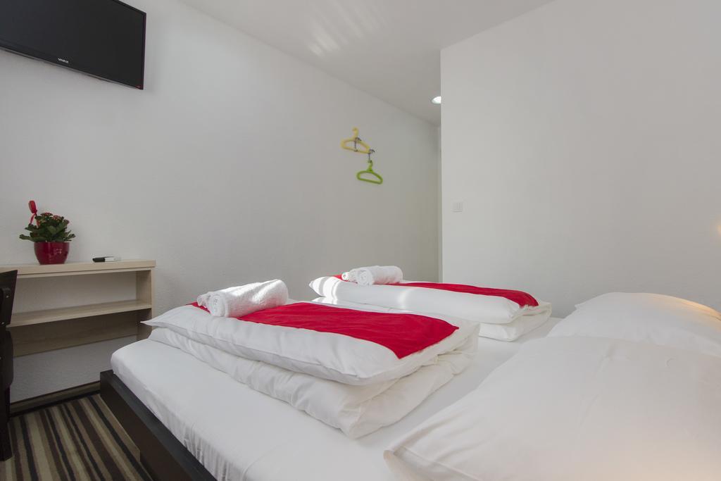 Parkcity Rooms Šibenik Extérieur photo