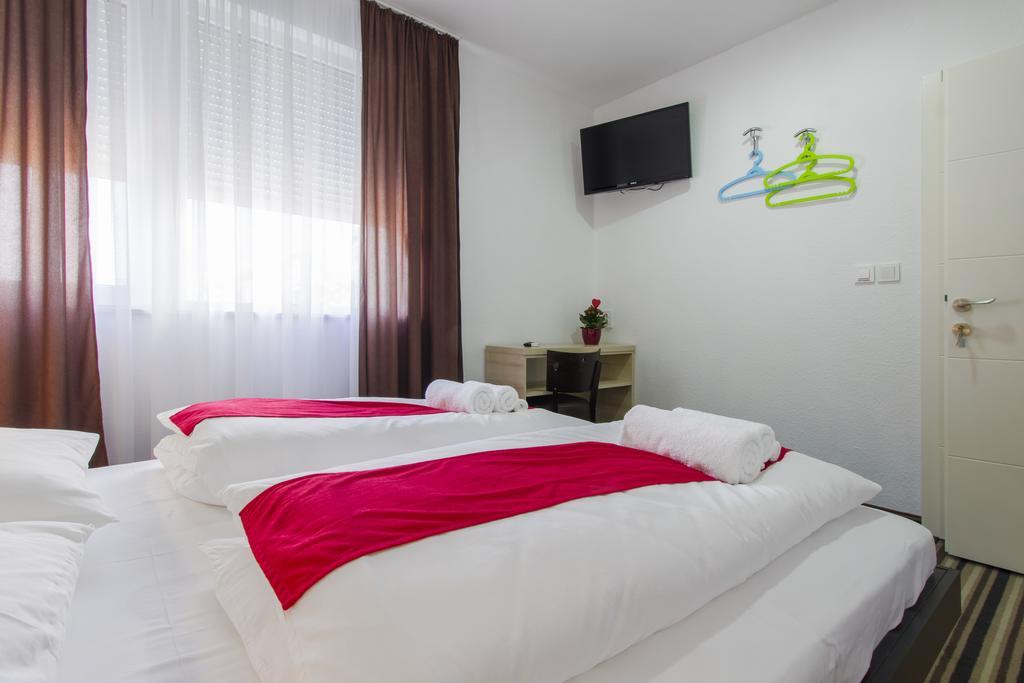 Parkcity Rooms Šibenik Extérieur photo