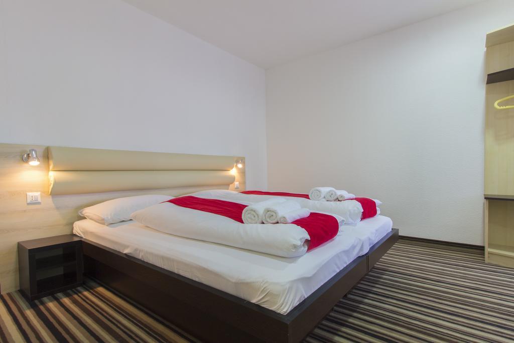 Parkcity Rooms Šibenik Extérieur photo